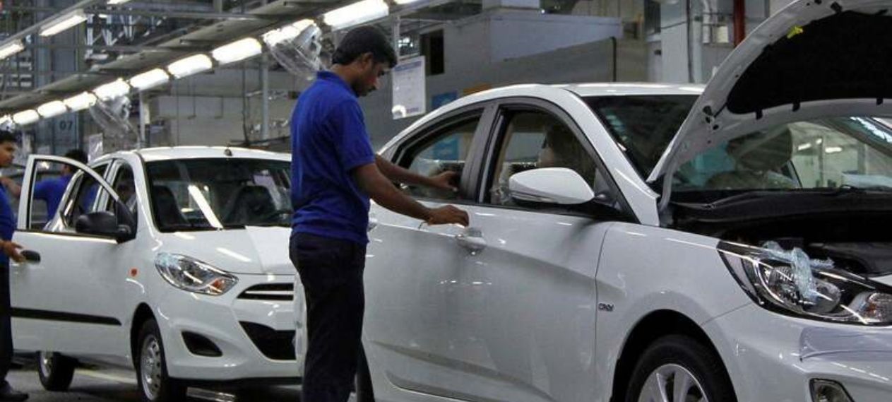 Car prices in Pakistan Coming Down amid plant shutdowns
